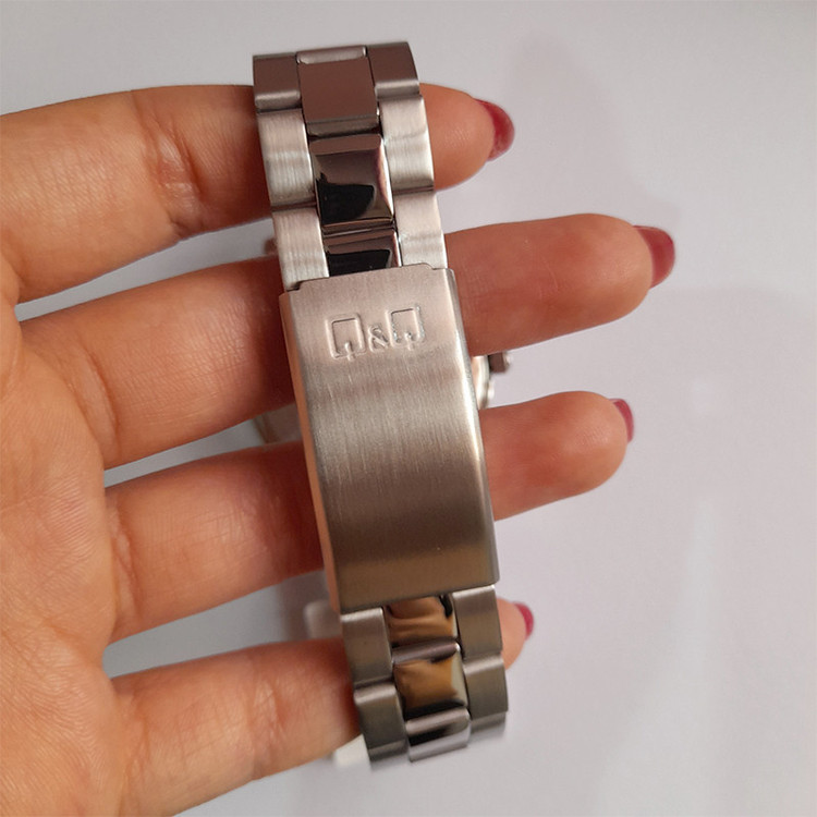 ست ساعت مچی عقربه ای زنانه و مردانه کیو اند کیو مدل A15A-003PY