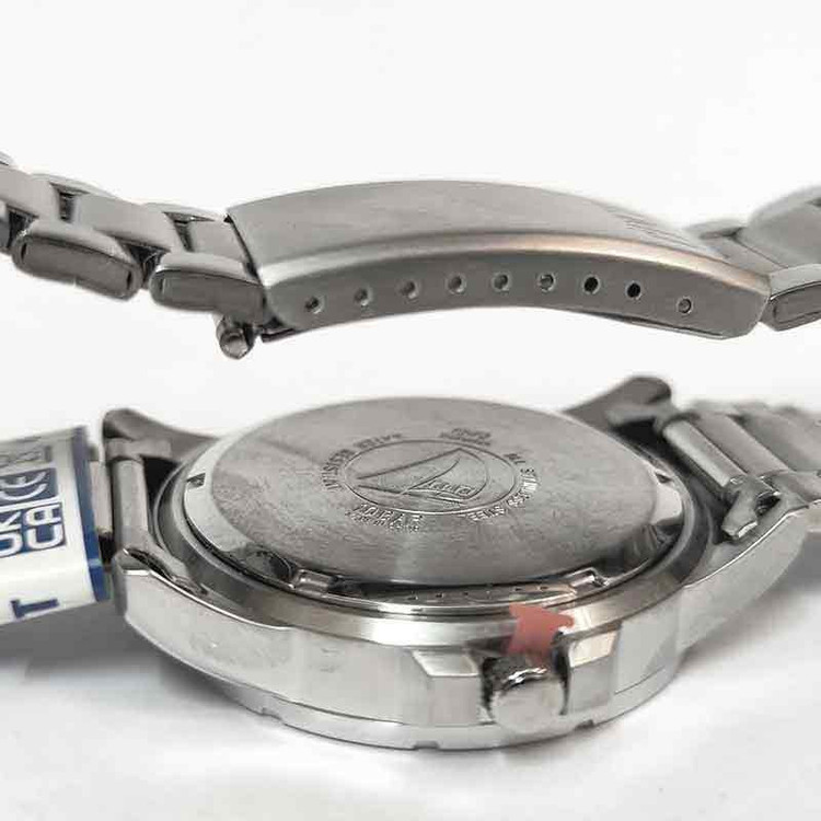 ساعت مچی عقربهای مردانه کیو اند کیو مدل S372J202Y