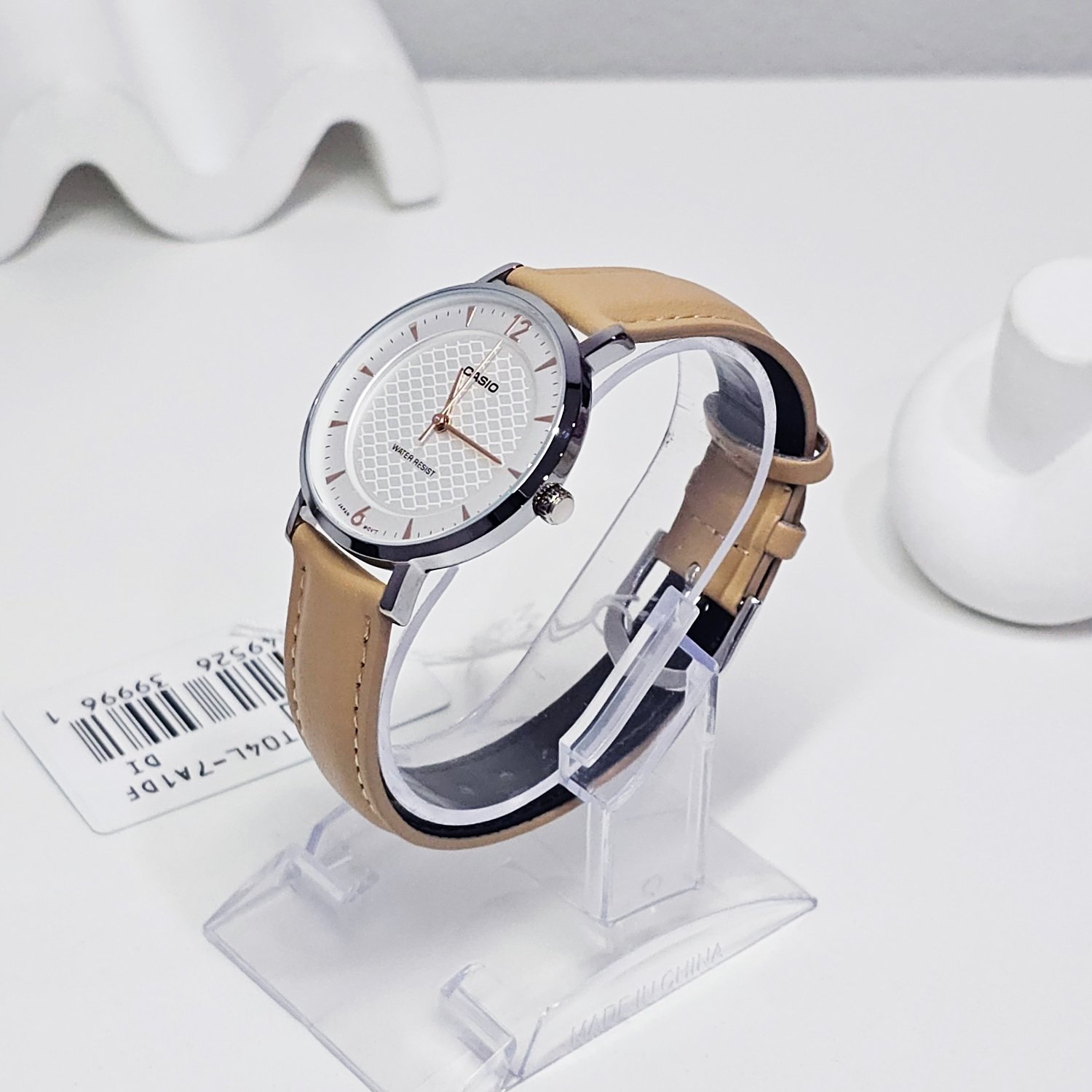 نمای از صفحه ساعت کاسیو زنانه مدل LTP-VT04L-7A