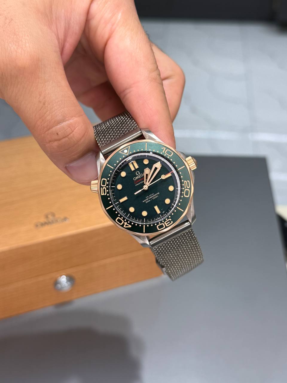 ساعت مچی مردانه امگا سیمستر مدل OM43230
