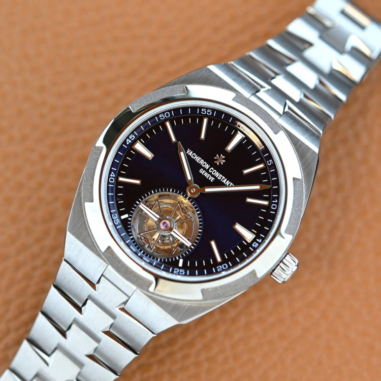 ساعت مچی مردانه واشرون کنستانتین مدل Overseas tourbillion 6000V P2
