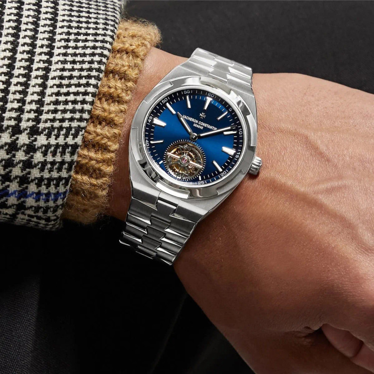 ساعت مچی مردانه واشرون کنستانتین مدل Overseas tourbillion 6000V